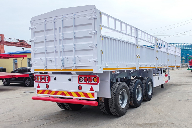 TITAN Cargo Trailer for Sale in Saudi Arabia - Semi-reboque transporte de gado: foto 3 TITAN Cargo Trailer for Sale in Saudi Arabia - Semi-reboque transporte de gado: foto 3