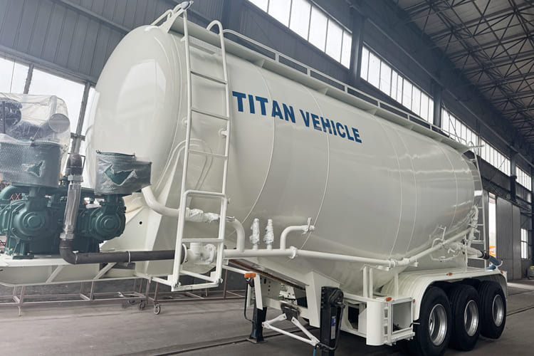 TITAN Dry Bulk Tanker Trailer for Sale in Saudi Arabia - Semirreboque tanque: foto 1 TITAN Dry Bulk Tanker Trailer for Sale in Saudi Arabia - Semirreboque tanque: foto 1