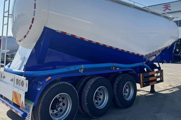 TITAN Dry Bulk Trailer for Sale in Ghana - Semirreboque tanque: foto 4 TITAN Dry Bulk Trailer for Sale in Ghana - Semirreboque tanque: foto 4