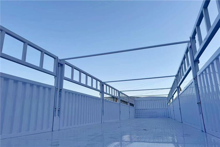 TITAN In Stock 30/40/50 Ton Fence Semi Trailer Transport Cargo Bulk In Senegal - Semi-reboque transporte de gado: foto 4 TITAN In Stock 30/40/50 Ton Fence Semi Trailer Transport Cargo Bulk In Senegal - Semi-reboque transporte de gado: foto 4