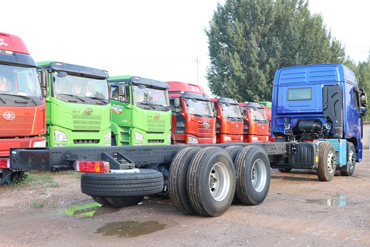 FOTON Foton 8x4 Tractor Head for Sale in Zambia - Tractor: foto 5 FOTON Foton 8x4 Tractor Head for Sale in Zambia - Tractor: foto 5