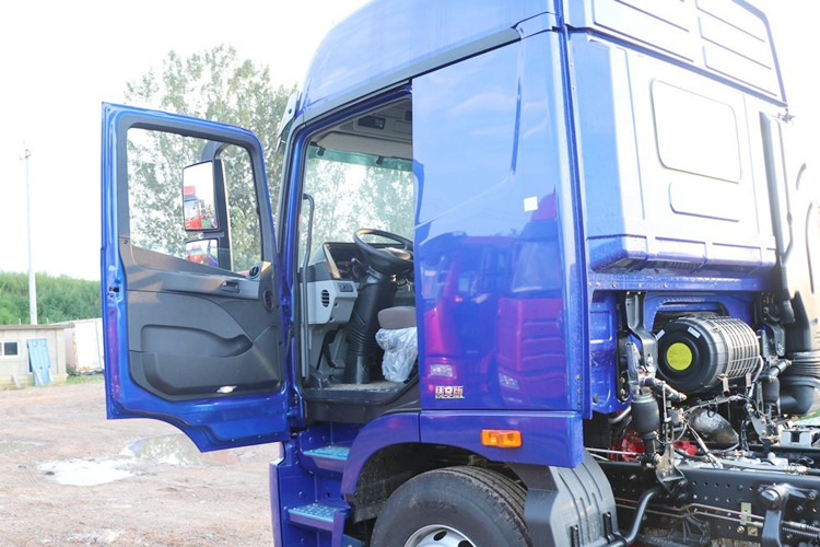 FOTON Foton 8x4 Tractor Head for Sale in Zambia - Tractor: foto 4 FOTON Foton 8x4 Tractor Head for Sale in Zambia - Tractor: foto 4