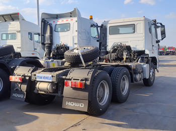 SINOTRUK 6x4 Sino Howo Truck for Sale in Sierra Leone - Tractor: foto 2 SINOTRUK 6x4 Sino Howo Truck for Sale in Sierra Leone - Tractor: foto 2