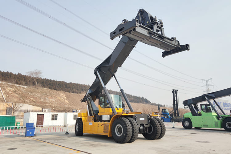 XCMG Container Reach Stacker for Sale in Ghana - Manipulador de contentor: foto 2 XCMG Container Reach Stacker for Sale in Ghana - Manipulador de contentor: foto 2