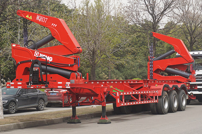 XCMG XCMG 40Ft Container Side Loader for Sale in Costa Rica - Semi-reboque transportador de contêineres/ Caixa móvel: foto 1 XCMG XCMG 40Ft Container Side Loader for Sale in Costa Rica - Semi-reboque transportador de contêineres/ Caixa móvel: foto 1