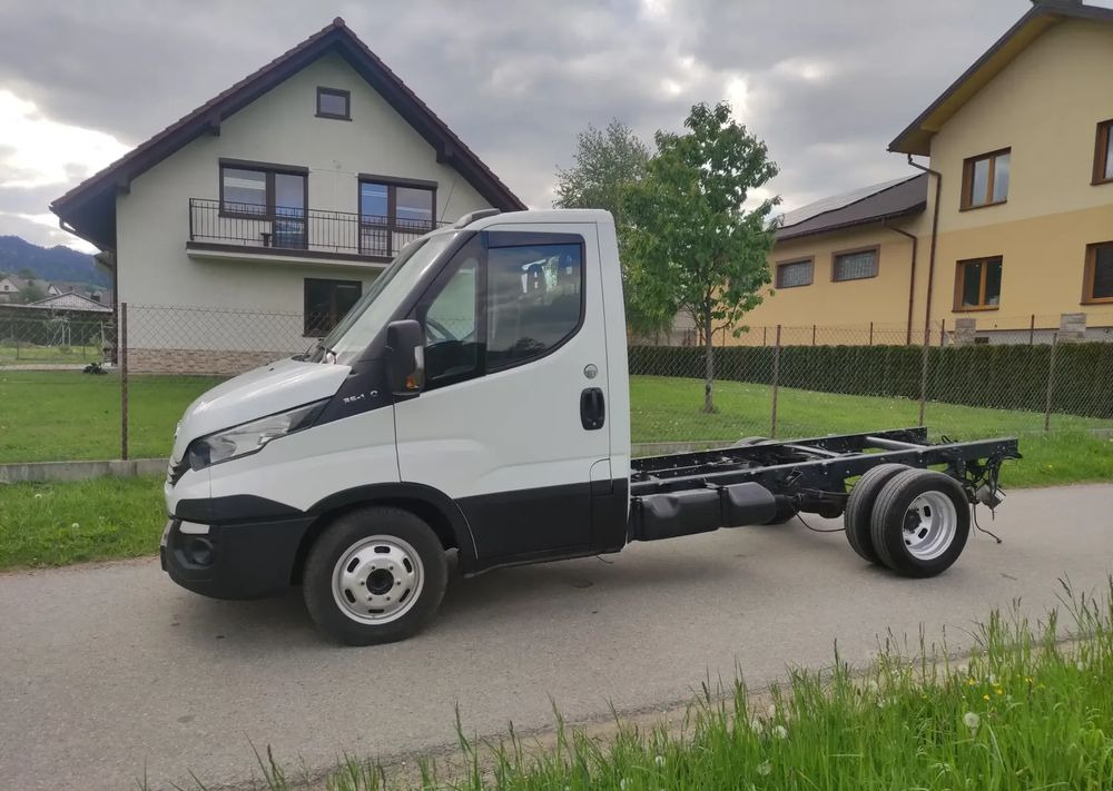 Iveco DAILY 35c14 2.3 hpi rama do zabudowy, - Camião chassi: foto 5 Iveco DAILY 35c14 2.3 hpi rama do zabudowy, - Camião chassi: foto 5