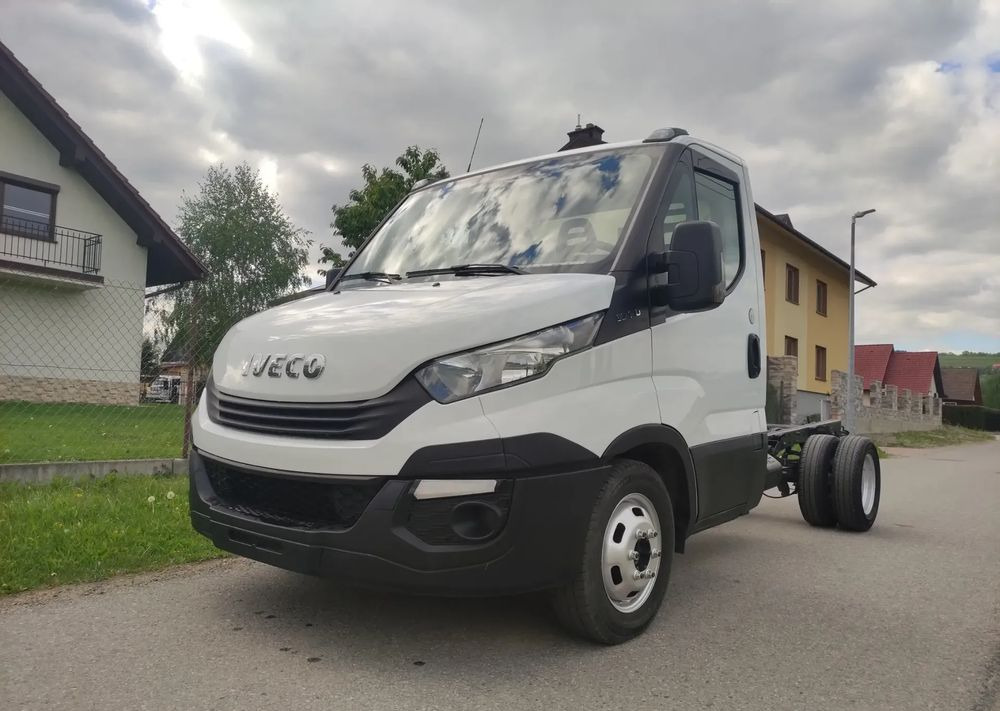 Iveco DAILY 35c14 2.3 hpi rama do zabudowy, - Camião chassi: foto 2 Iveco DAILY 35c14 2.3 hpi rama do zabudowy, - Camião chassi: foto 2