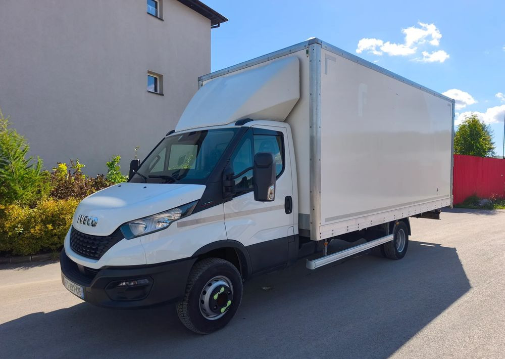 Iveco DAILY 70C18 KONTENER 5,5M obsługa silnika nowy rozrząd - Camião furgão: foto 1 Iveco DAILY 70C18 KONTENER 5,5M obsługa silnika nowy rozrząd - Camião furgão: foto 1