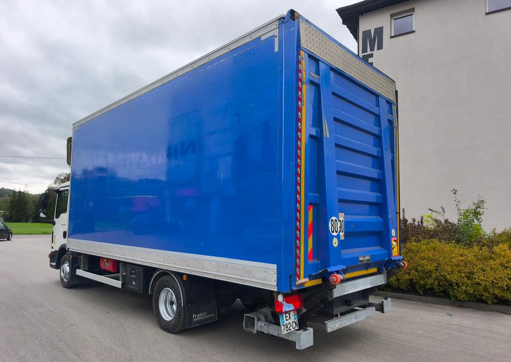 MAN TGL 12.250 kontener 6,2 , winda - Camião furgão: foto 5 MAN TGL 12.250 kontener 6,2 , winda - Camião furgão: foto 5