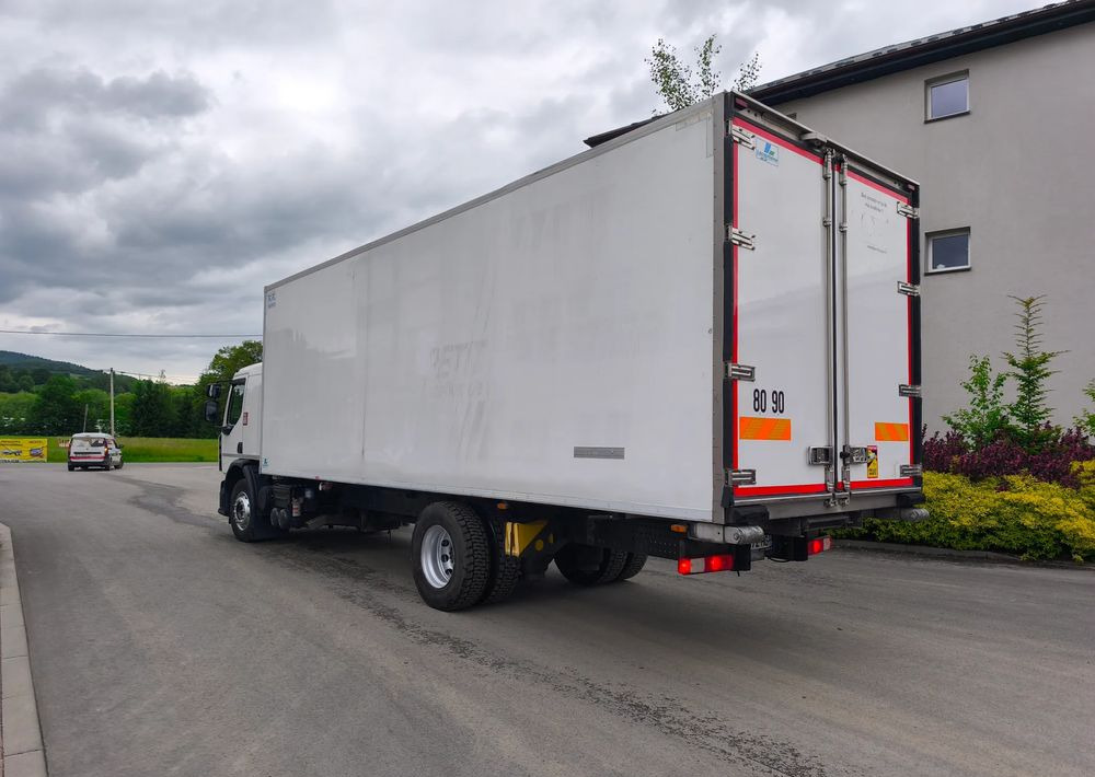 Renault GAMA D 18.320 chłodnia izoterma 18 palet sypialka - Camião frigorífico: foto 5 Renault GAMA D 18.320 chłodnia izoterma 18 palet sypialka - Camião frigorífico: foto 5