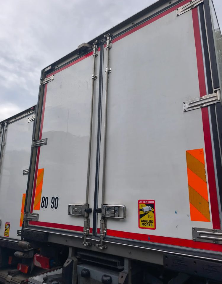 Scania P 280 chłodnia izoterma 22 palet poduszka - Camião frigorífico: foto 5 Scania P 280 chłodnia izoterma 22 palet poduszka - Camião frigorífico: foto 5