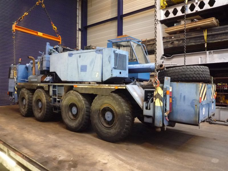 Liebherr LTM 1070. for parts - Grua móvel: foto 2 Liebherr LTM 1070. for parts - Grua móvel: foto 2