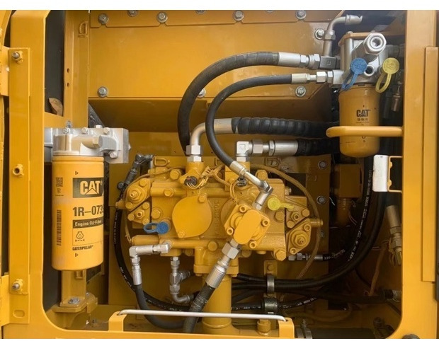 2021 Caterpillar 318D2 - Escavadora de rastos: foto 4 2021 Caterpillar 318D2 - Escavadora de rastos: foto 4