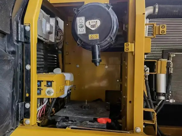 Escavadora de rastos 2022 Caterpillar 320D: foto 11