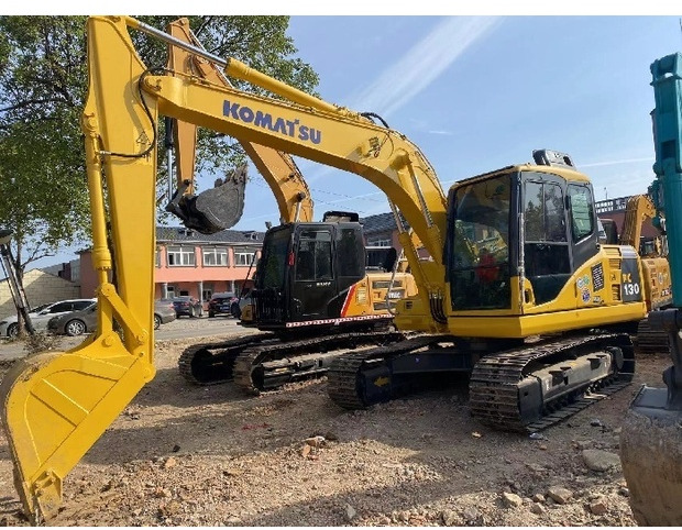 2022 Komatsu PC130 - Escavadora de rastos: foto 4 2022 Komatsu PC130 - Escavadora de rastos: foto 4