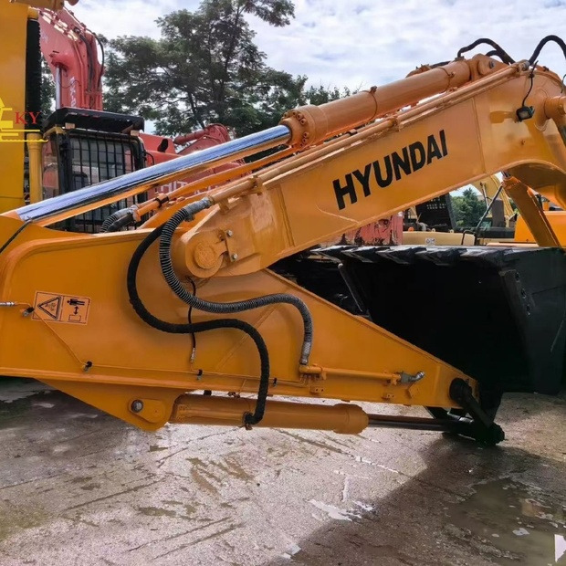 Escavadora de rastos 2024 Hyundai R330: foto 10