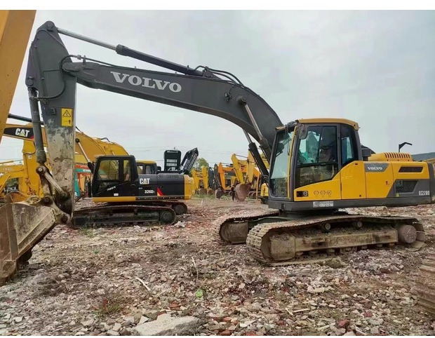 2024 Volvo EC220 - Escavadora de rastos: foto 3 2024 Volvo EC220 - Escavadora de rastos: foto 3