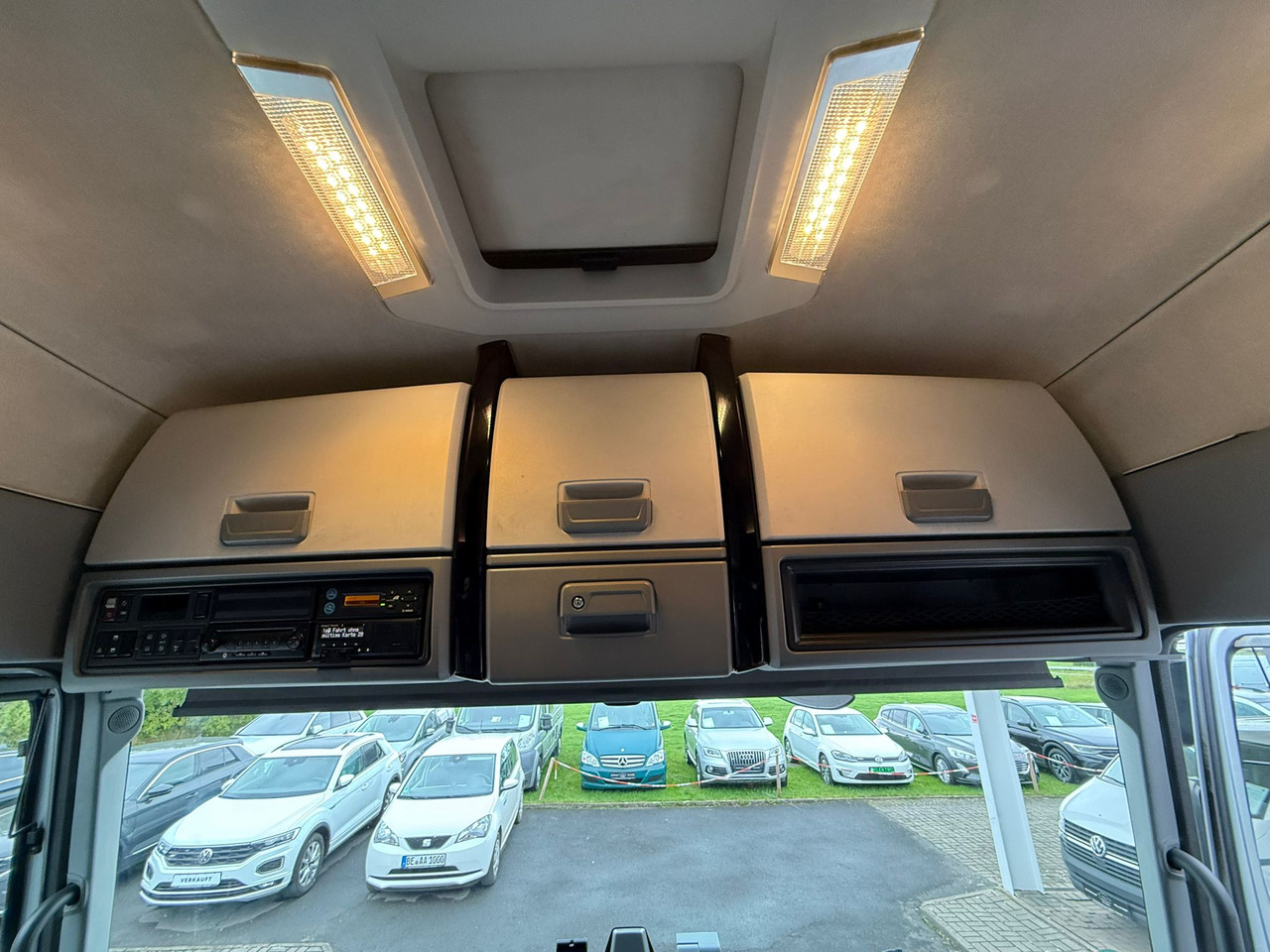 Tractor RENAULT T: foto 16