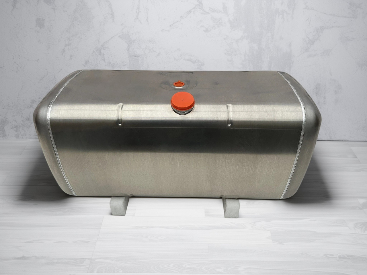 MERCEDES-BENZ - Tanque de combustível: foto 1 MERCEDES-BENZ - Tanque de combustível: foto 1