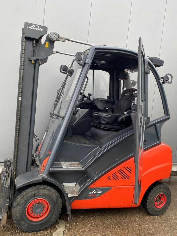 Linde Linde H 35 T - 6.012 h - Seitenschieber - - Empilhadeira a gás: foto 2 Linde Linde H 35 T - 6.012 h - Seitenschieber - - Empilhadeira a gás: foto 2