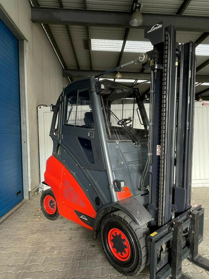 Linde Linde H 50 T - 7.390 h - Seitenschieber/Zinken neu - - Empilhadeira a gás: foto 3 Linde Linde H 50 T - 7.390 h - Seitenschieber/Zinken neu - - Empilhadeira a gás: foto 3