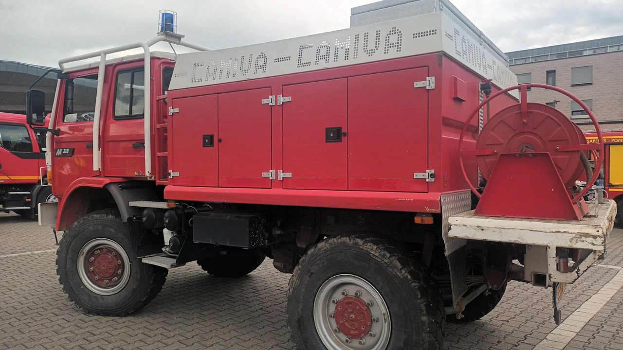 A vendre RENAULT M210 camion pompier feux de forêt - Carro de bombeiro: foto 4 A vendre RENAULT M210 camion pompier feux de forêt - Carro de bombeiro: foto 4