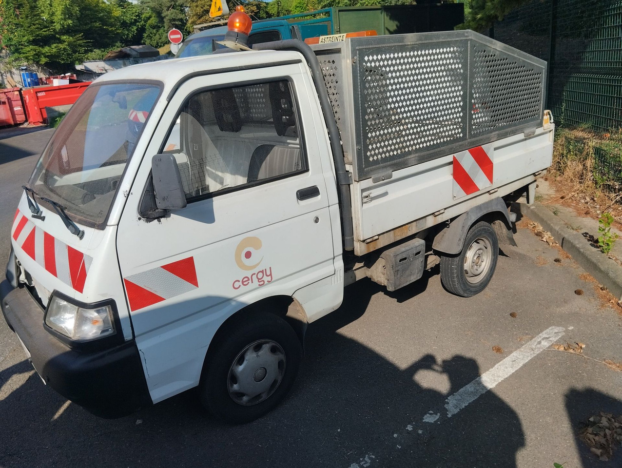 PIAGGIO PORTER 208EVW95 benne - Veículo utilitário elétrico, Camião basculante: foto 4 PIAGGIO PORTER 208EVW95 benne - Veículo utilitário elétrico, Camião basculante: foto 4