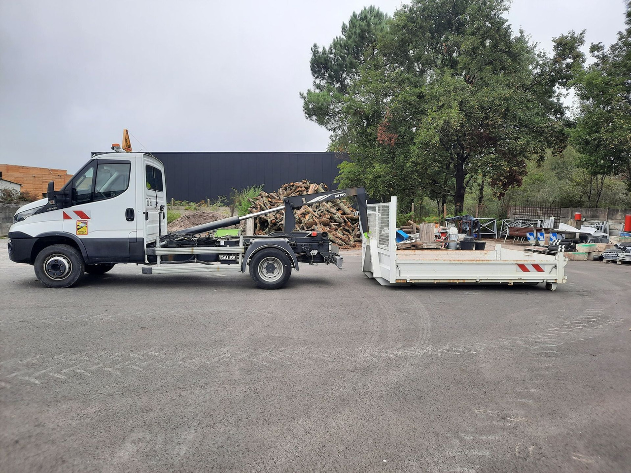 Polybenne Iveco 7 tonnes - Camião polibenne, Veículo comercial: foto 1 Polybenne Iveco 7 tonnes - Camião polibenne, Veículo comercial: foto 1