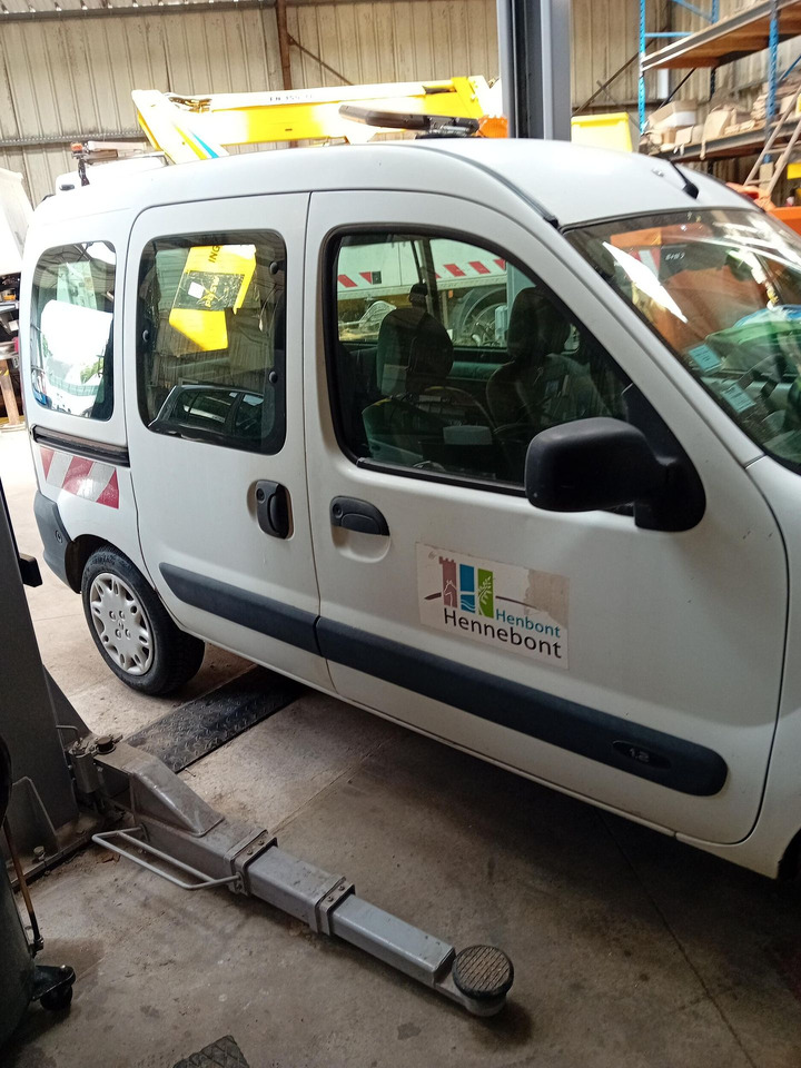 RENAULT KANGOO 1.2 5CV FISCAUX 58ch DIN - Carrinha cabine dupla: foto 4 RENAULT KANGOO 1.2 5CV FISCAUX 58ch DIN - Carrinha cabine dupla: foto 4