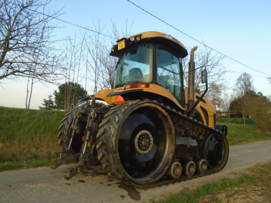 Challenger MT765B - Tratores de rastos: foto 5 Challenger MT765B - Tratores de rastos: foto 5