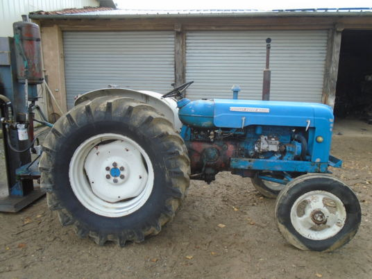 Fordson Major SUPER MAJOR - Trator: foto 2 Fordson Major SUPER MAJOR - Trator: foto 2