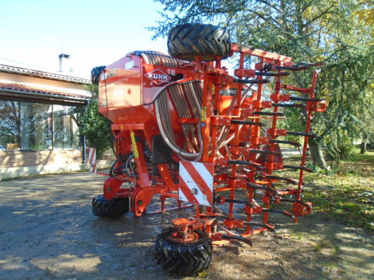 Kuhn MEGANT 500 - Semeadora combinada: foto 5 Kuhn MEGANT 500 - Semeadora combinada: foto 5