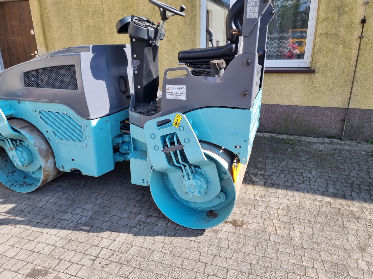 BOMAG BW 120 AD-4 - Compactador de asfalto: foto 2 BOMAG BW 120 AD-4 - Compactador de asfalto: foto 2