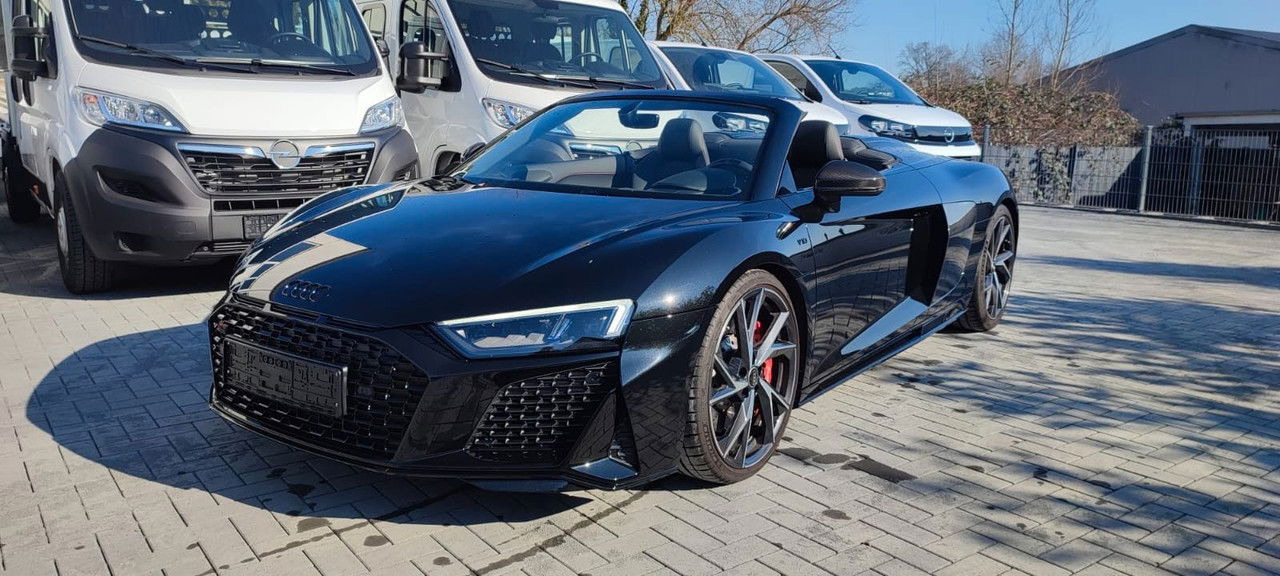 Audi R8 Spyder 5.2 FSI RWD performance - Cabrio: foto 1 Audi R8 Spyder 5.2 FSI RWD performance - Cabrio: foto 1