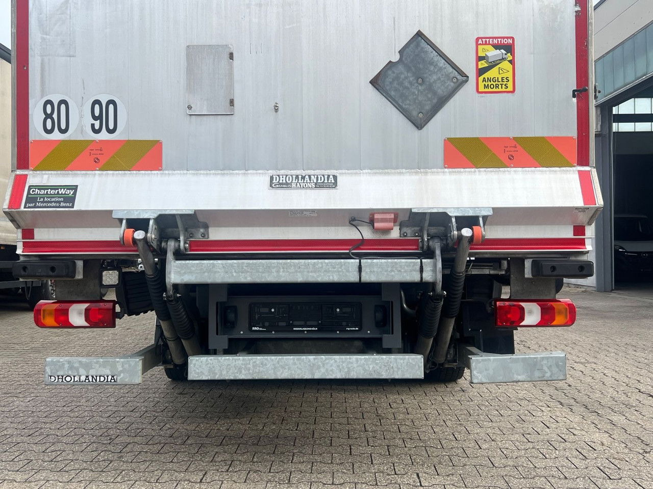 Mercedes-Benz Atego 1218 L Classic-Vermietung möglich-ADR-LBW - Camião furgão: foto 4 Mercedes-Benz Atego 1218 L Classic-Vermietung möglich-ADR-LBW - Camião furgão: foto 4