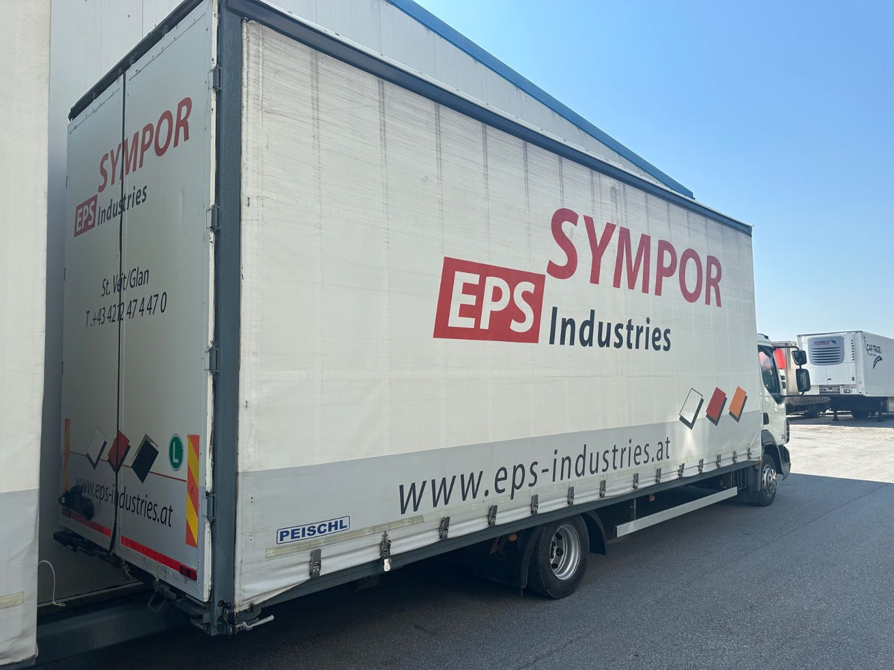 DAF LF 250 Schalter 120m° TÜV - Camião de lona: foto 3 DAF LF 250 Schalter 120m° TÜV - Camião de lona: foto 3