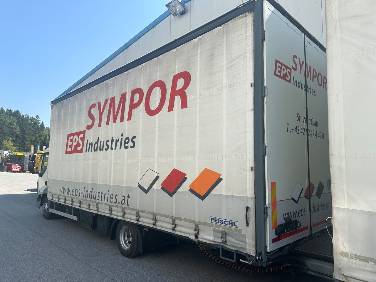 DAF LF 250 Schalter 120m° TÜV - Camião de lona: foto 4 DAF LF 250 Schalter 120m° TÜV - Camião de lona: foto 4