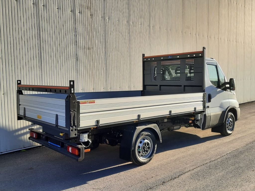 Iveco Daily 35S14 3 Seiten Kipper Mod 2025 Iveco Daily 35S14 3 Seiten Kipper Mod 2025 - Carrinha basculante: foto 3 Iveco Daily 35S14 3 Seiten Kipper Mod 2025 Iveco Daily 35S14 3 Seiten Kipper Mod 2025 - Carrinha basculante: foto 3