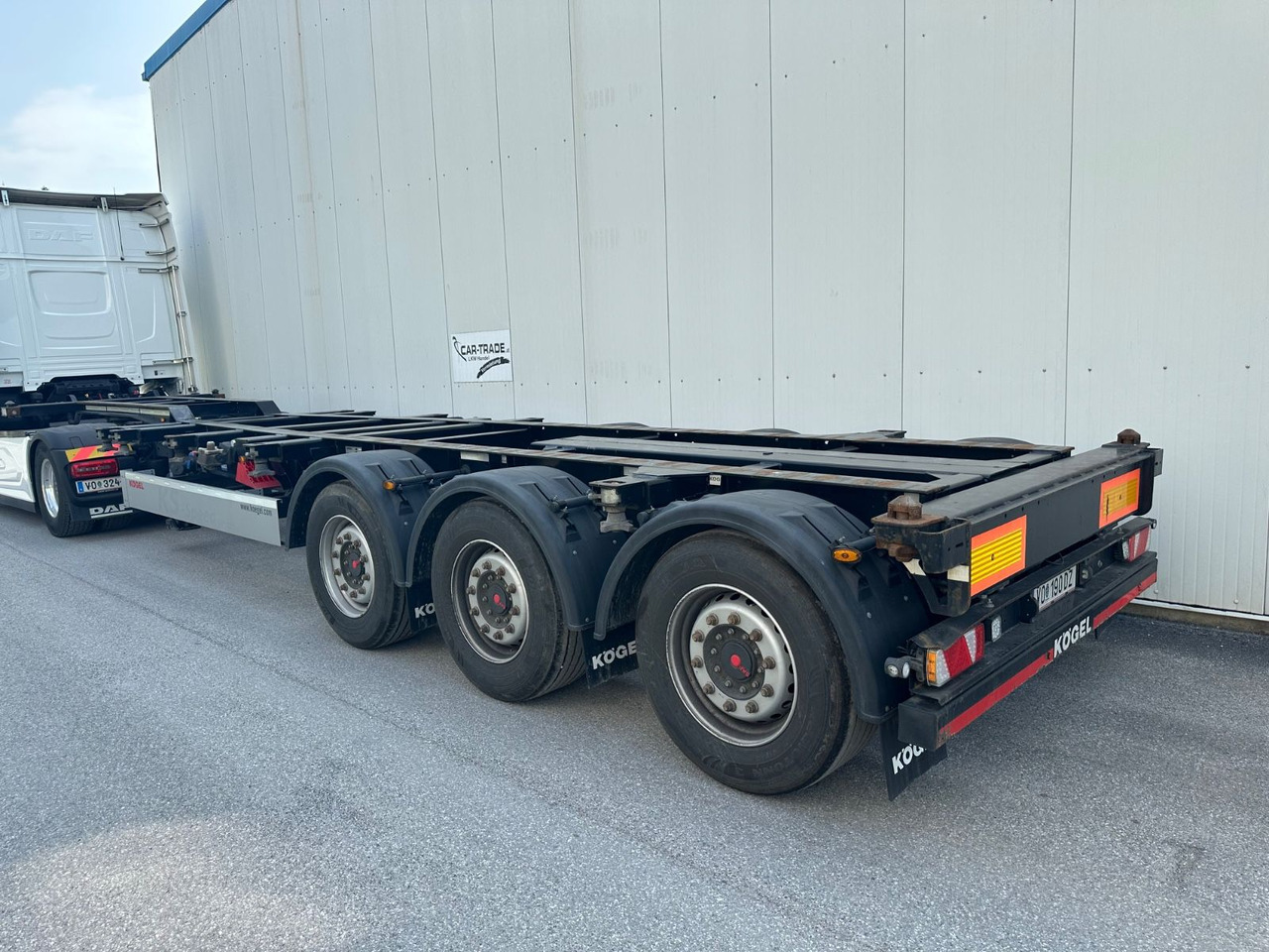 Kögel SN 24 LIFT SAF 2x20 1x30 1x40 6STK - Semi-reboque transportador de contêineres/ Caixa móvel: foto 2 Kögel SN 24 LIFT SAF 2x20 1x30 1x40 6STK - Semi-reboque transportador de contêineres/ Caixa móvel: foto 2
