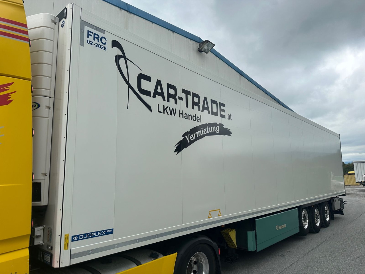 Krone SDR 27 Vector 1550 Doppelstock/Blumenbreit - Semi-reboque furgão: foto 1 Krone SDR 27 Vector 1550 Doppelstock/Blumenbreit - Semi-reboque furgão: foto 1