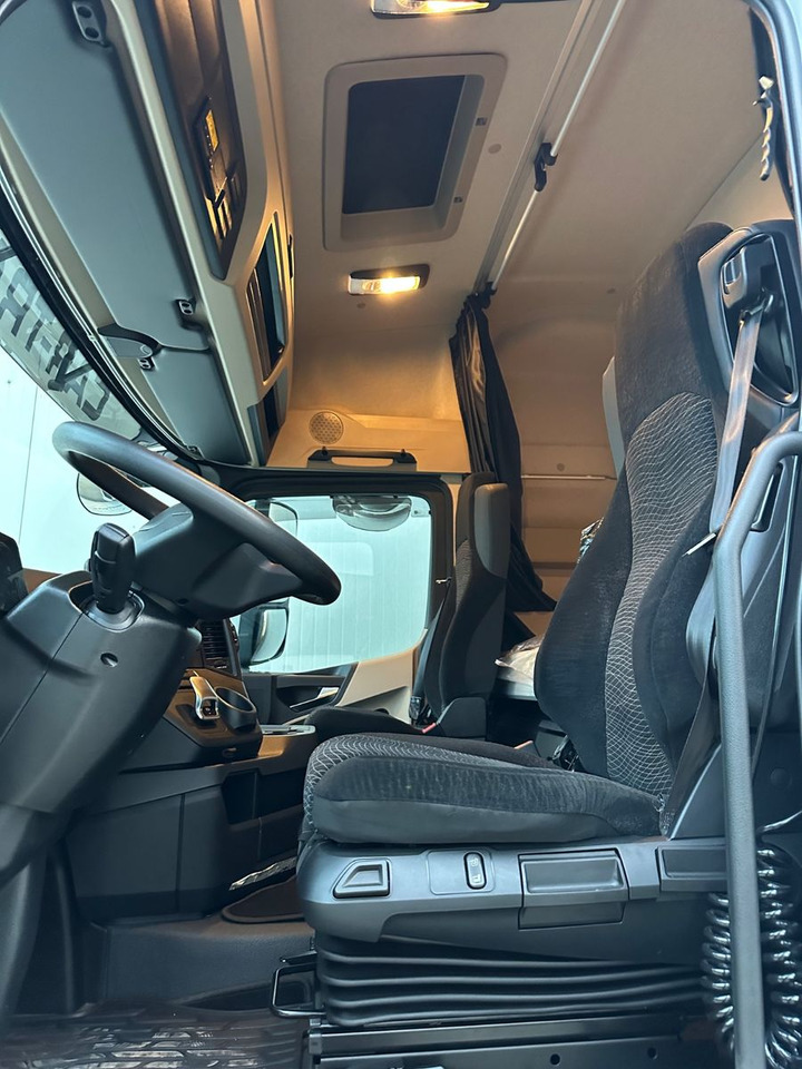 Mercedes-Benz Actros 2545  2T LBW - Camião transportador de contêineres/ Caixa móvel: foto 3 Mercedes-Benz Actros 2545  2T LBW - Camião transportador de contêineres/ Caixa móvel: foto 3