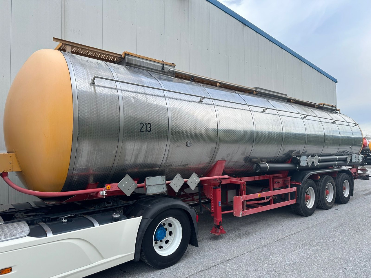 Schwarzmüller Chemi L4BH 42050L Lift BPW - Semirreboque tanque: foto 1 Schwarzmüller Chemi L4BH 42050L Lift BPW - Semirreboque tanque: foto 1