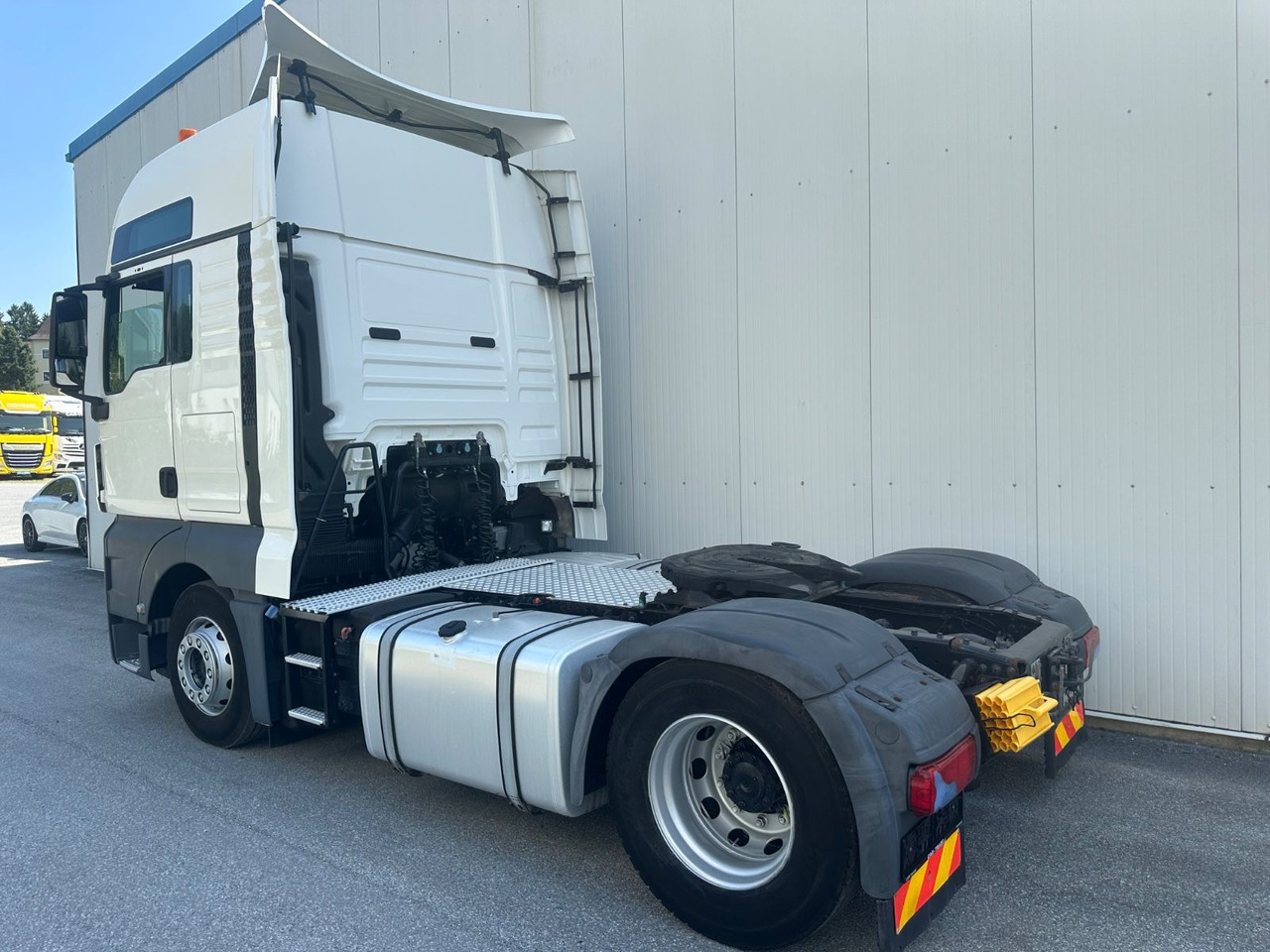 MAN TGX 18.460 XXL Intarder/Standklima - Tractor: foto 4 MAN TGX 18.460 XXL Intarder/Standklima - Tractor: foto 4