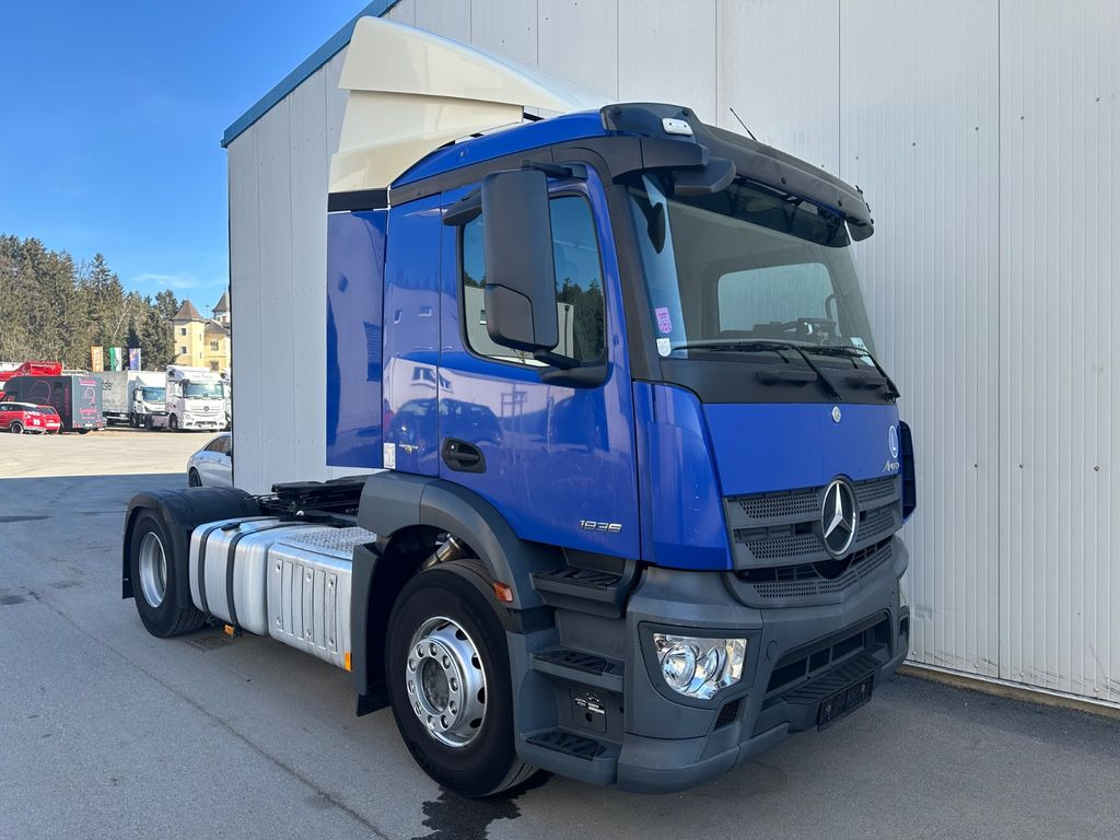 Mercedes-Benz Antos 1836 Mercedes-Benz Antos 1836 - Tractor: foto 2 Mercedes-Benz Antos 1836 Mercedes-Benz Antos 1836 - Tractor: foto 2