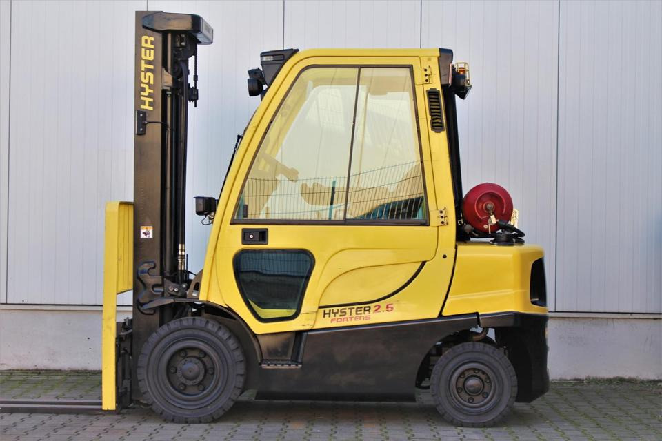 HYSTER H2.5FT Gas 2500kg Kabine 2018 Stapler UVV ✅ - Empilhadeira a gás: foto 4 HYSTER H2.5FT Gas 2500kg Kabine 2018 Stapler UVV ✅ - Empilhadeira a gás: foto 4