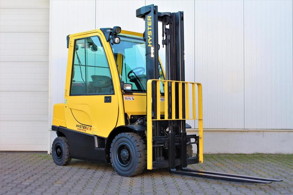 HYSTER H2.5FT Gas 2500kg Kabine 2018 Stapler UVV ✅ - Empilhadeira a gás: foto 3 HYSTER H2.5FT Gas 2500kg Kabine 2018 Stapler UVV ✅ - Empilhadeira a gás: foto 3