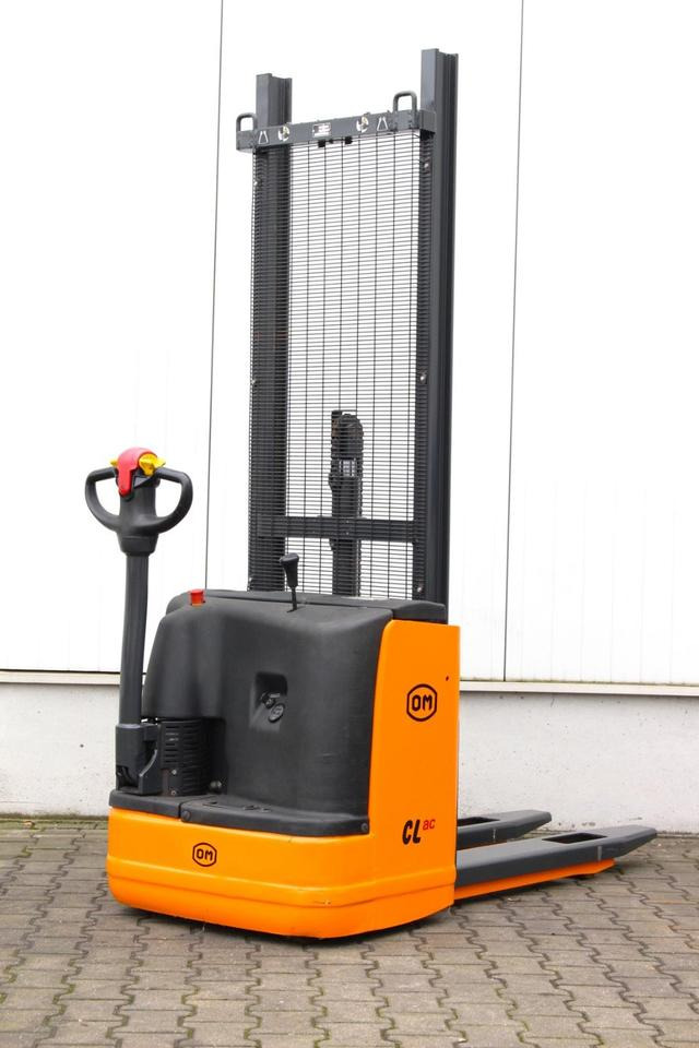 Stacker OM CL10,5ac - Batterie NEU: foto 7 Stacker OM CL10,5ac - Batterie NEU: foto 7