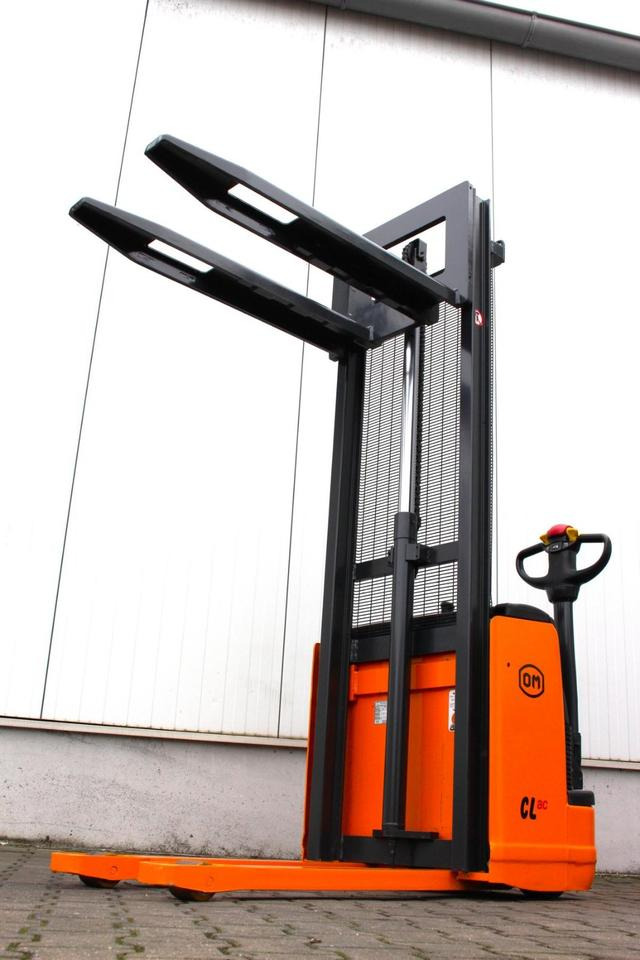 Stacker OM CL10,5ac - Batterie NEU: foto 16 Stacker OM CL10,5ac - Batterie NEU: foto 16