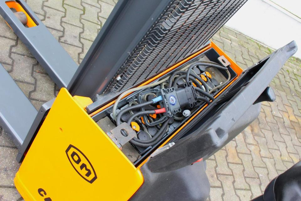 Stacker OM CL10,5ac - Batterie NEU: foto 18 Stacker OM CL10,5ac - Batterie NEU: foto 18