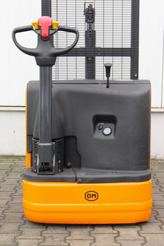 Stacker OM CL10,5ac - Batterie NEU: foto 6 Stacker OM CL10,5ac - Batterie NEU: foto 6